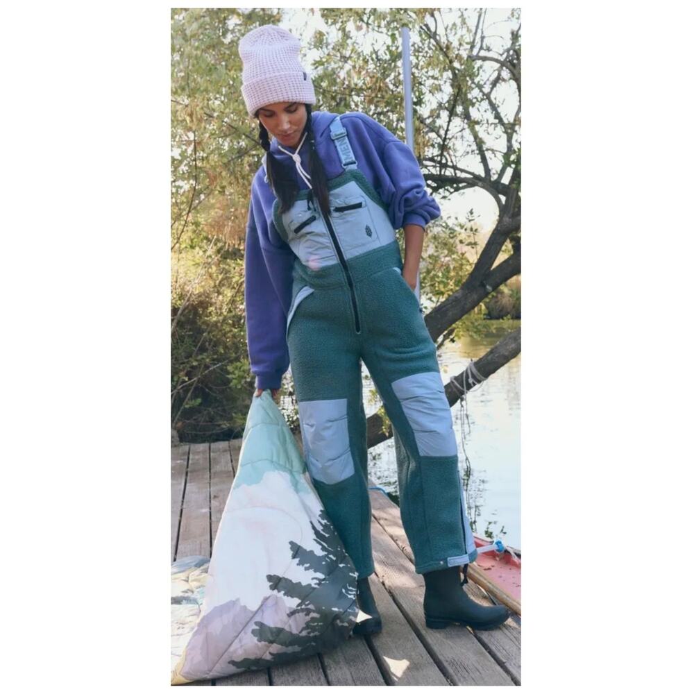 NWT Free People Hit the Slopes High Pile Fleece Snow Bibs Size Large